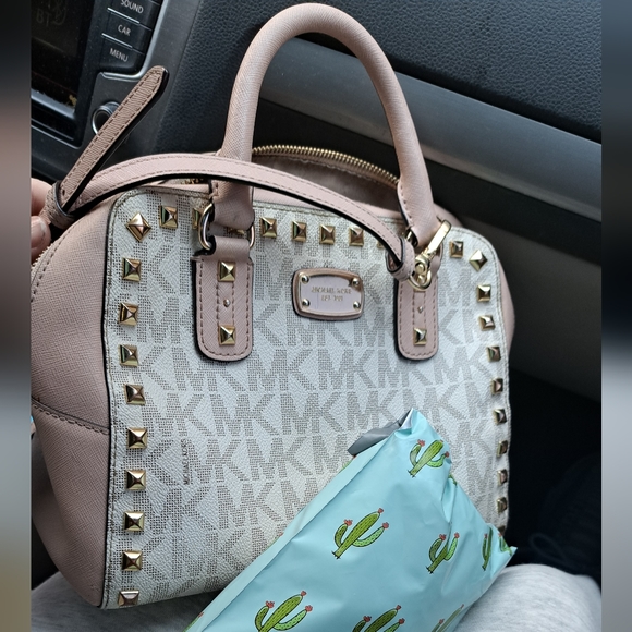 Michael Kors • Studded Vanilla/Ballet Pink Rose Gold Satchel Purse + Wallet Set - Picture 1 of 7